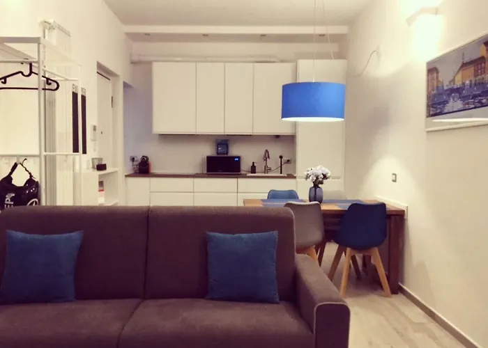 Lovely o - Brand New Stylish In Navigli Area